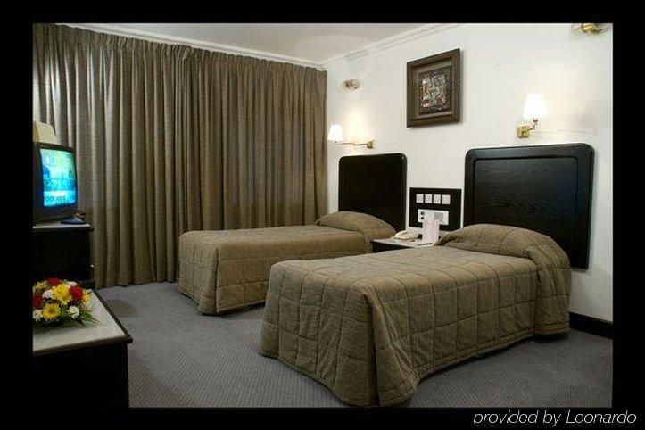 Grand Astoria Hotel Dubai Zimmer foto